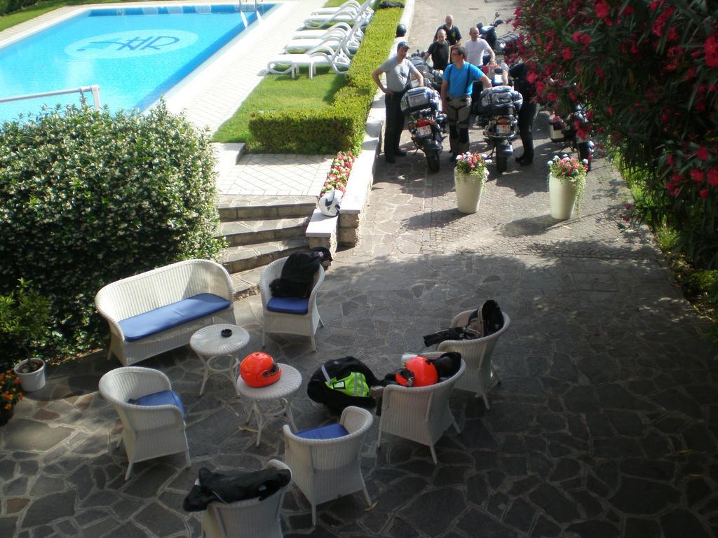 Bike & Wind Hotel Villa Maria Torbole Sul Garda Ngoại thất bức ảnh