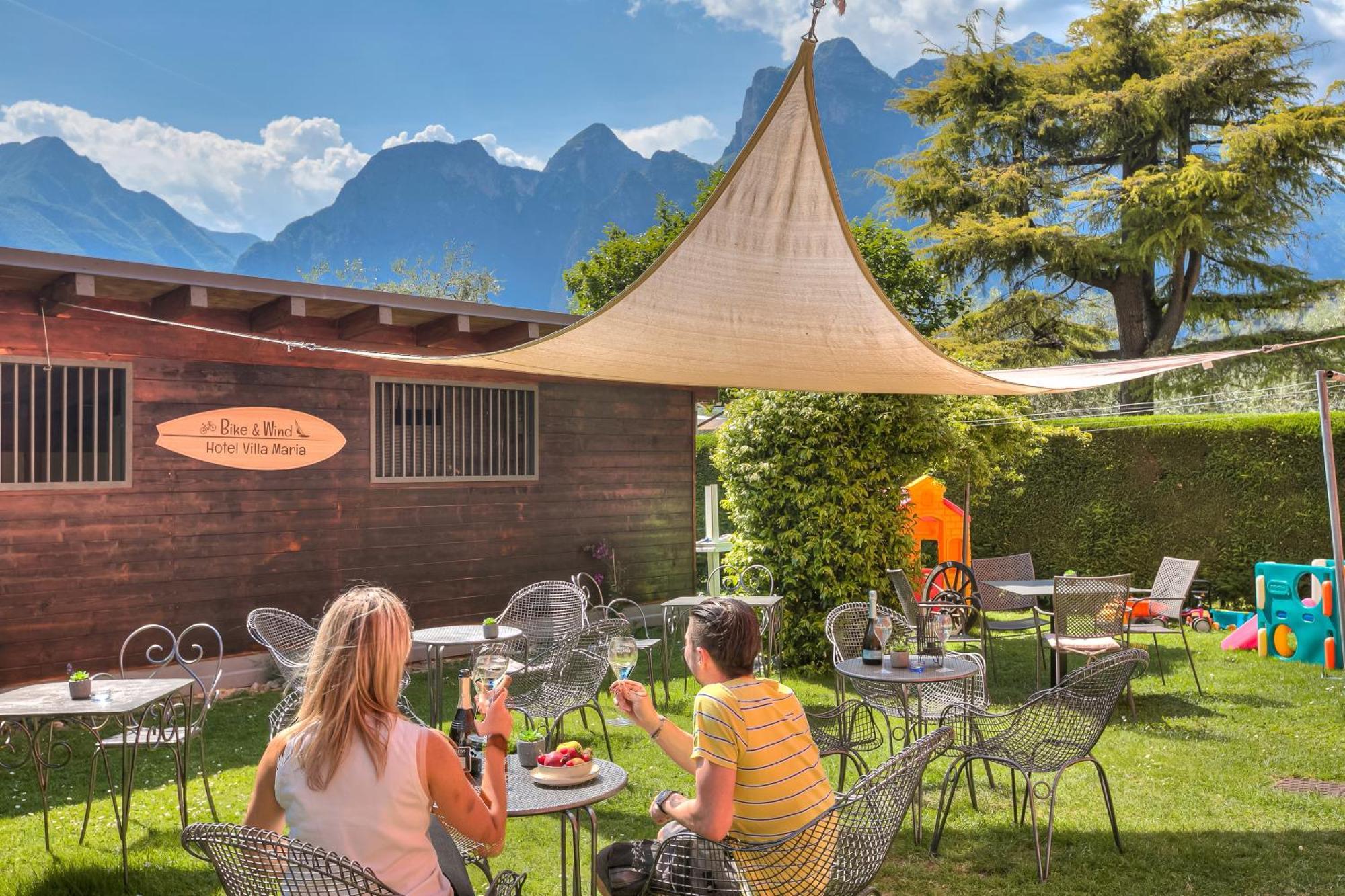 Bike & Wind Hotel Villa Maria Torbole Sul Garda Ngoại thất bức ảnh