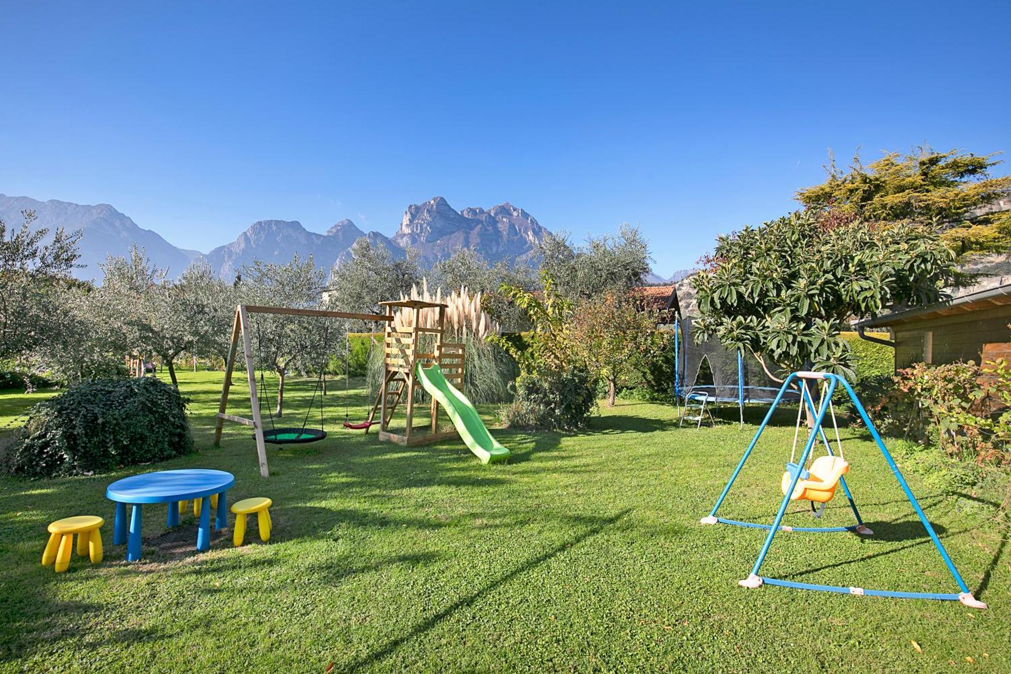 Bike & Wind Hotel Villa Maria Torbole Sul Garda Ngoại thất bức ảnh