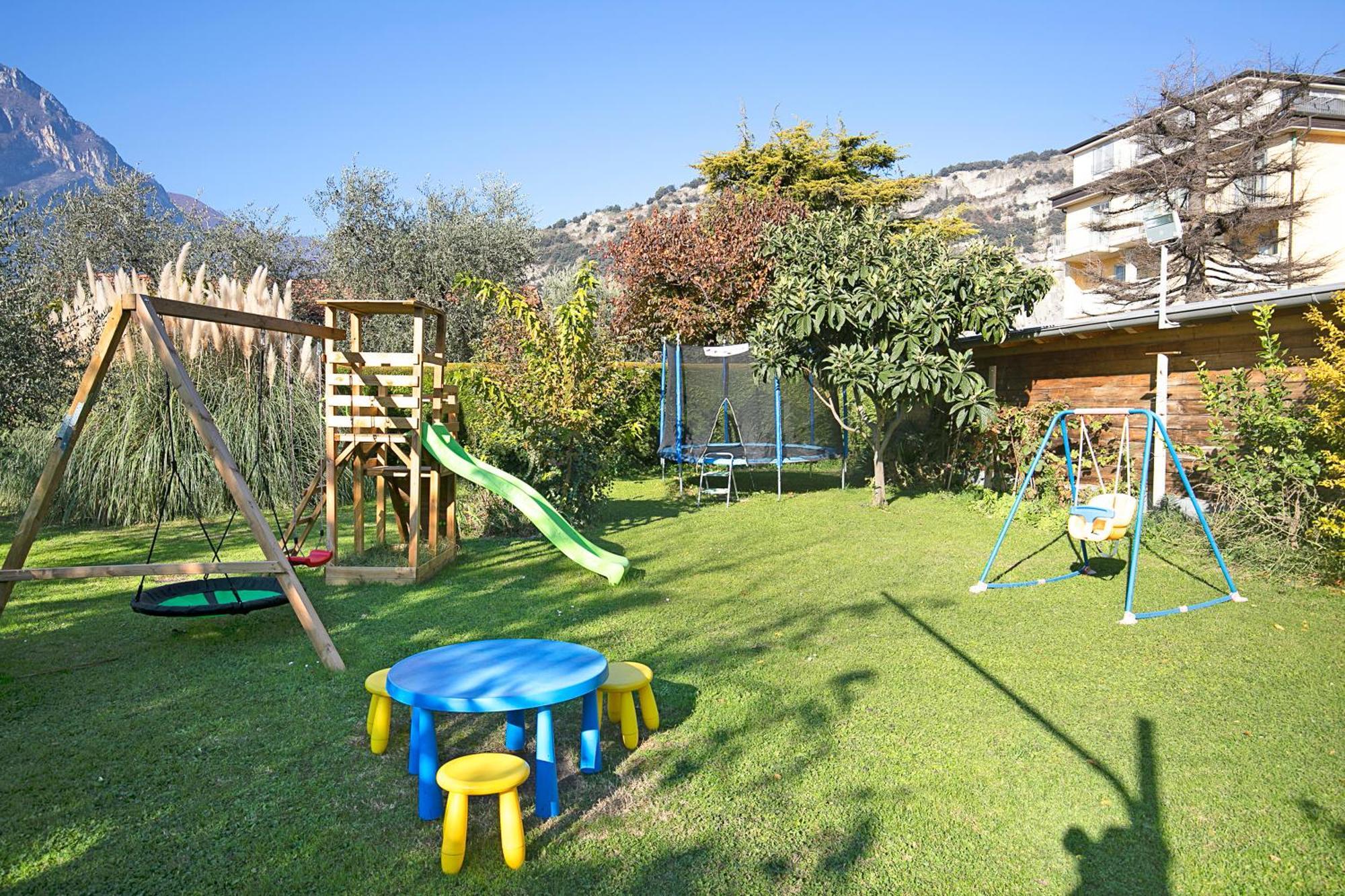 Bike & Wind Hotel Villa Maria Torbole Sul Garda Ngoại thất bức ảnh
