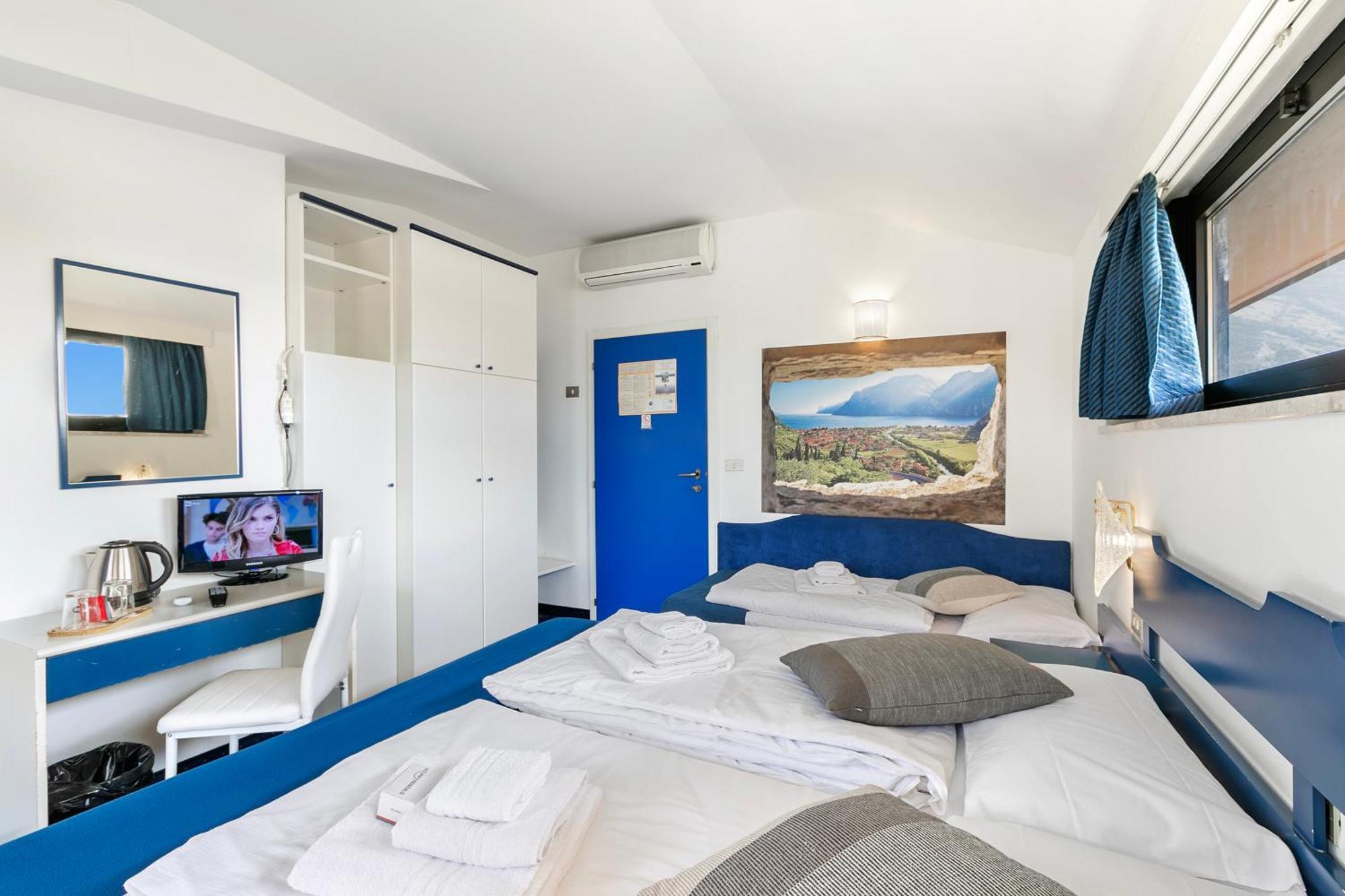 Bike & Wind Hotel Villa Maria Torbole Sul Garda Ngoại thất bức ảnh