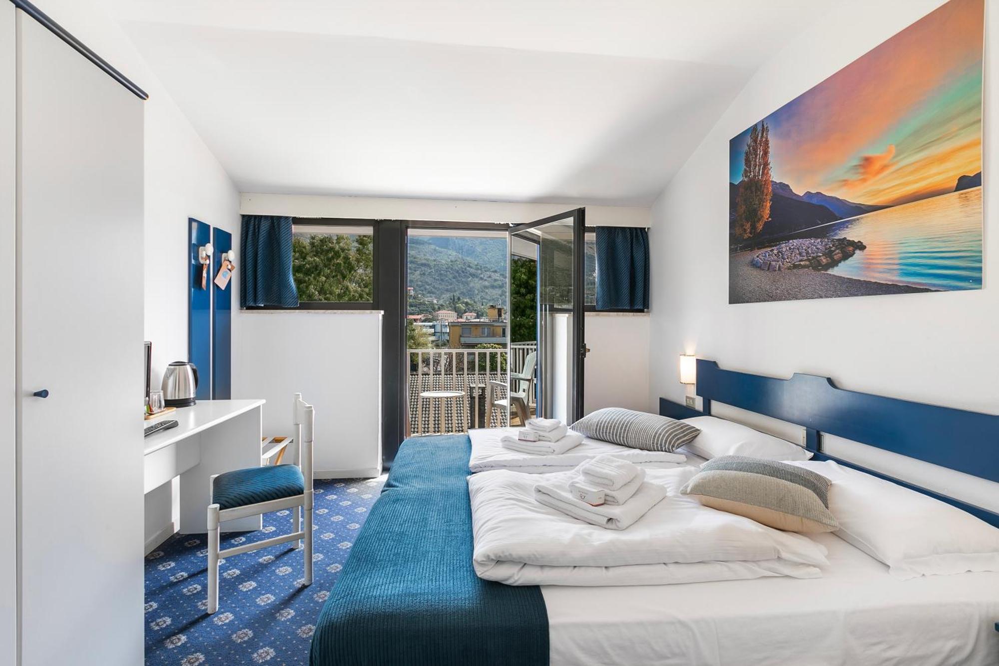 Bike & Wind Hotel Villa Maria Torbole Sul Garda Ngoại thất bức ảnh